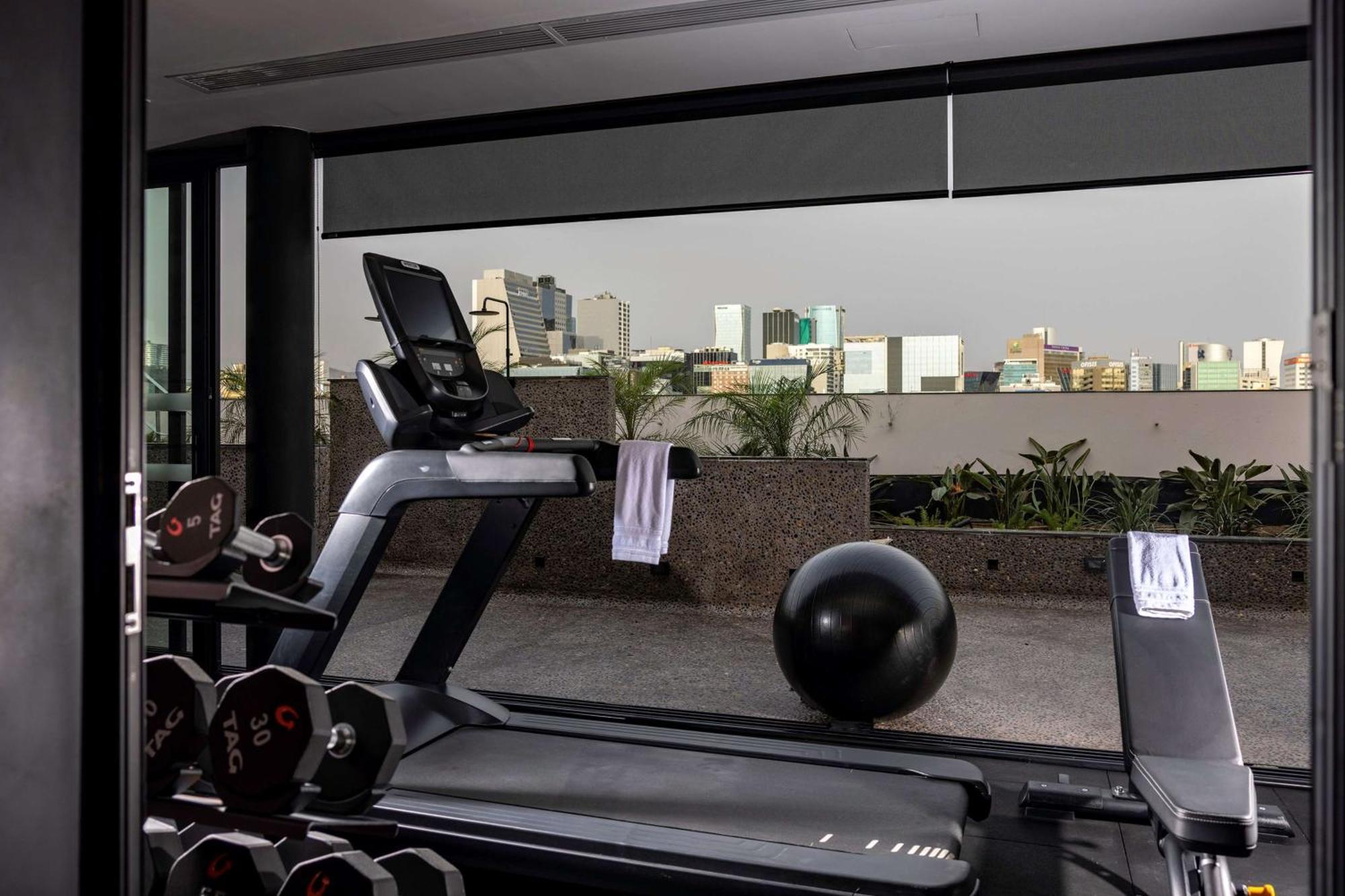 Doubletree By Hilton Lima San Isidro Hotel Екстериор снимка